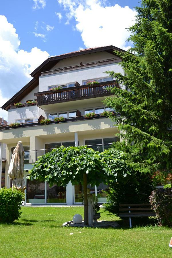 Familienhotel Alpina All Inklusive Wenns Exterior photo